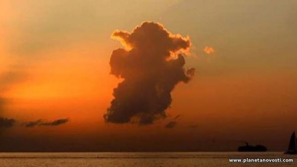 Над Каймановыми островами появилось облако в форме малыша Йоды